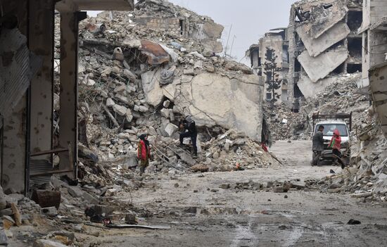 Жизнь в разрушенных районах сирийского Алеппо