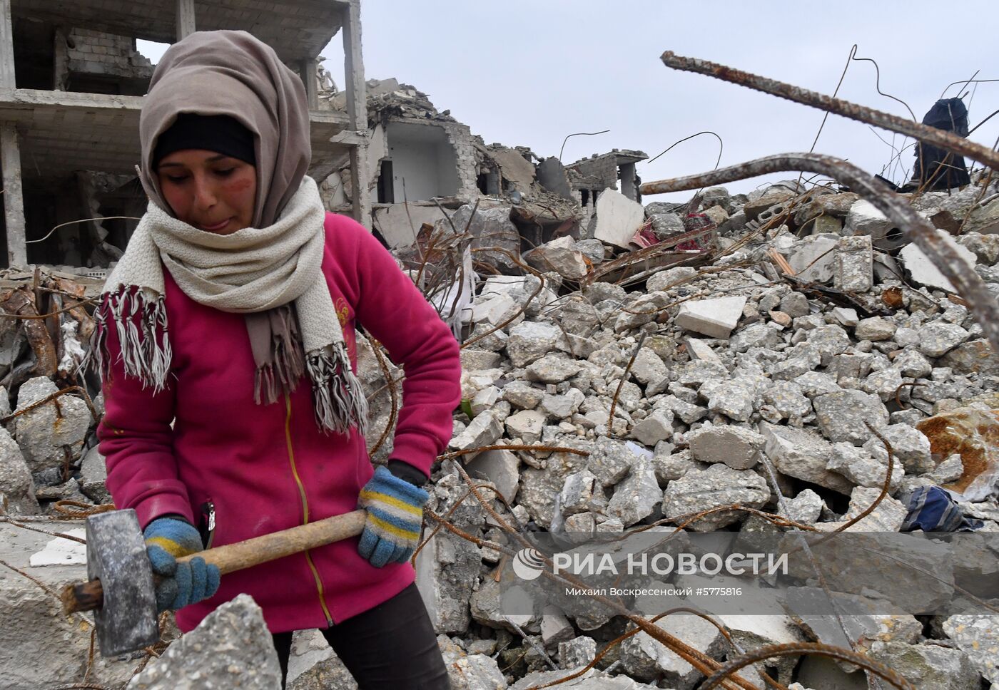 Жизнь в разрушенных районах сирийского Алеппо