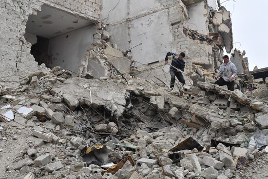 Жизнь в разрушенных районах сирийского Алеппо