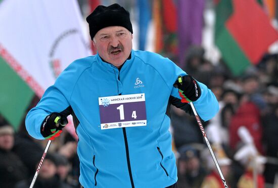 Президент Белоруссии А. Лукашенко принял участие в лыжной гонке "Минская лыжня - 2019"