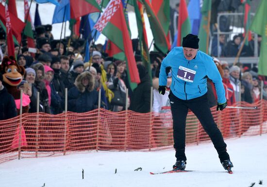 Президент Белоруссии А. Лукашенко принял участие в лыжной гонке "Минская лыжня - 2019"