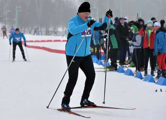 Президент Белоруссии А. Лукашенко принял участие в лыжной гонке "Минская лыжня - 2019"