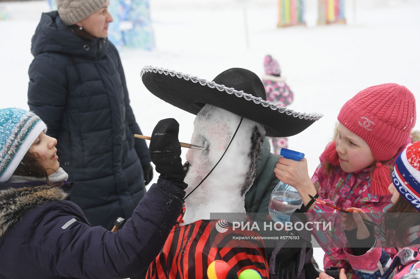 "Арт-битва снеговиков 2019"