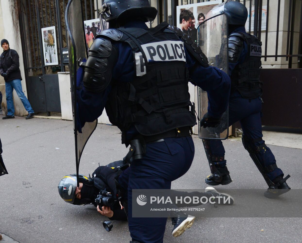 Акция протеста "жёлтых жилетов" во Франции