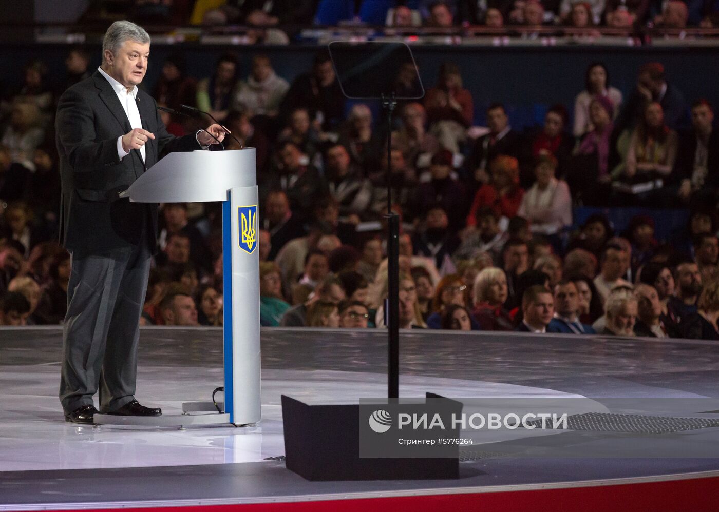 П. Порошенко представил предвыборную программу