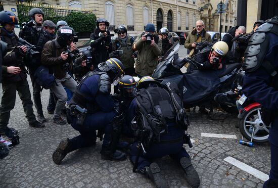 Акция протеста "жёлтых жилетов" во Франции