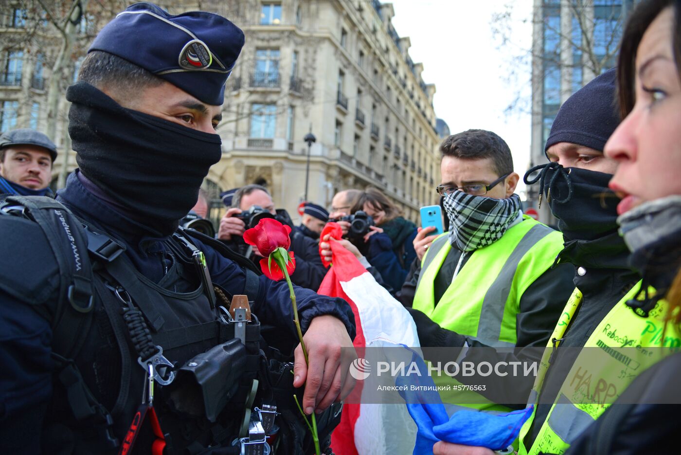 Акция протеста "жёлтых жилетов" во Франции