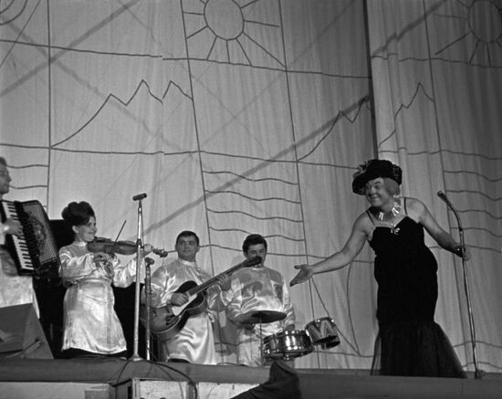 Артист цирка Олег Попов