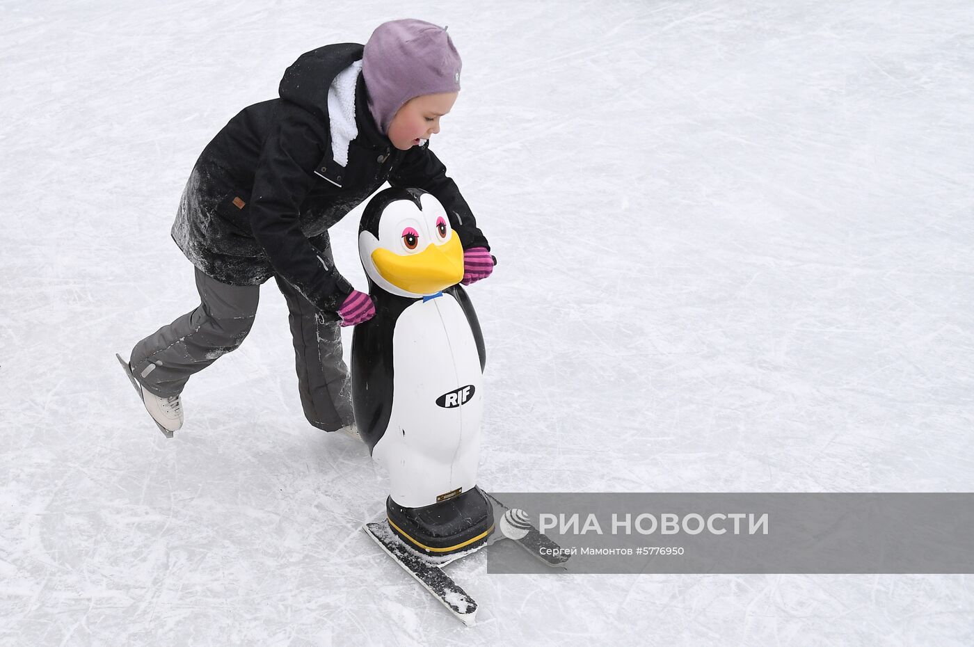 День зимних видов спорта в парке Горького