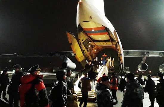 МЧС России осуществило эвакуацию российских детей из Багдада в Москву 