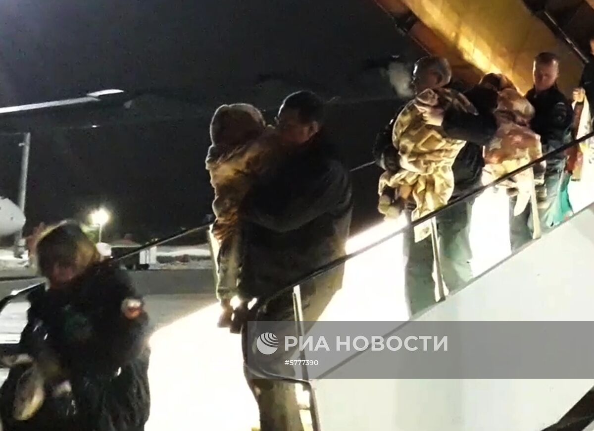 МЧС России осуществило эвакуацию российских детей из Багдада в Москву 
