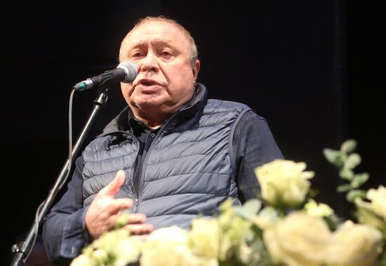 Прощание с актером Сергеем Юрским