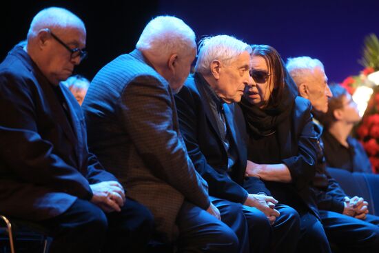 Прощание с актером Сергеем Юрским