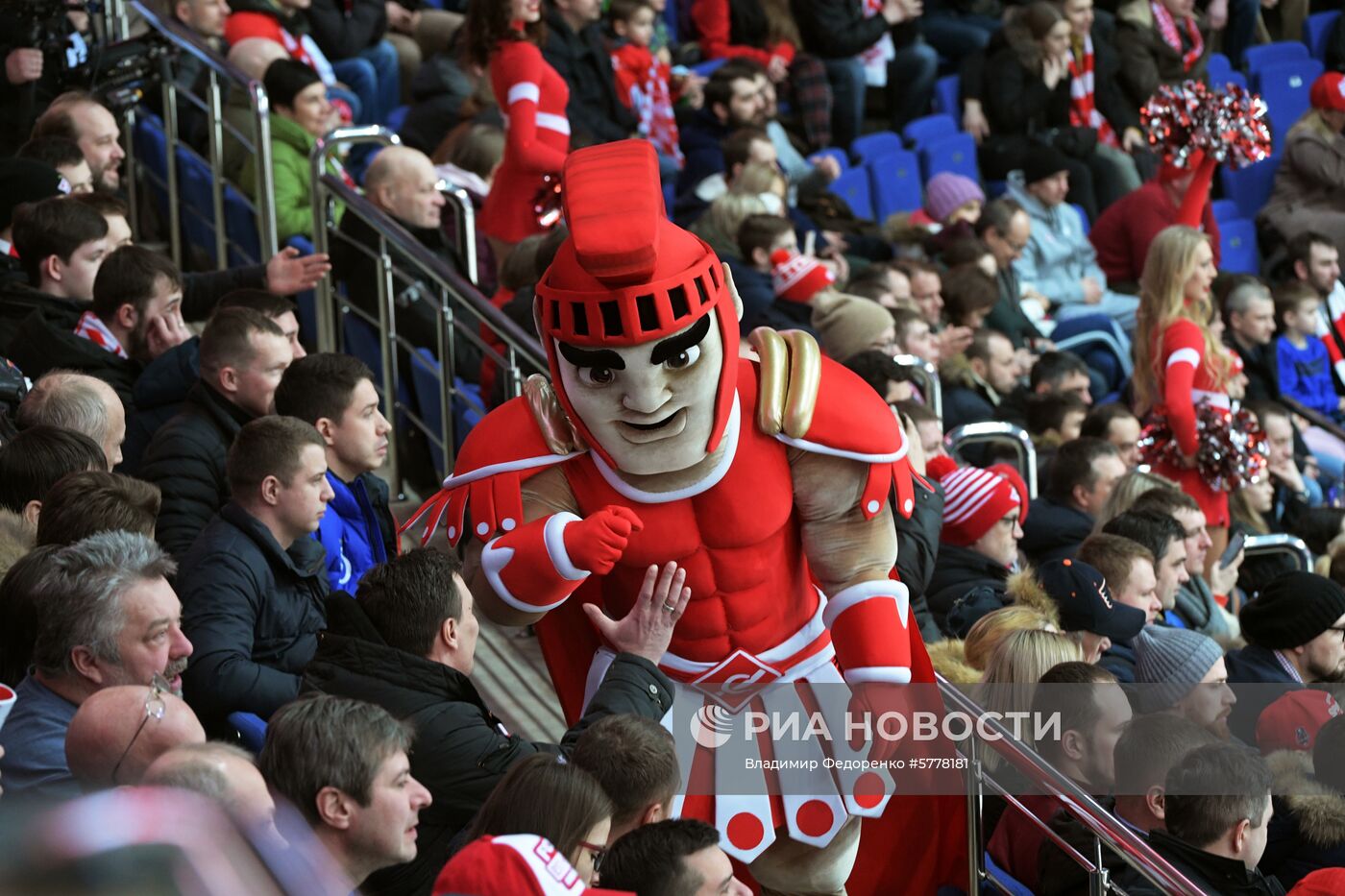 Хоккей. КХЛ. Матч "Спартак" - "Динамо" (Москва)