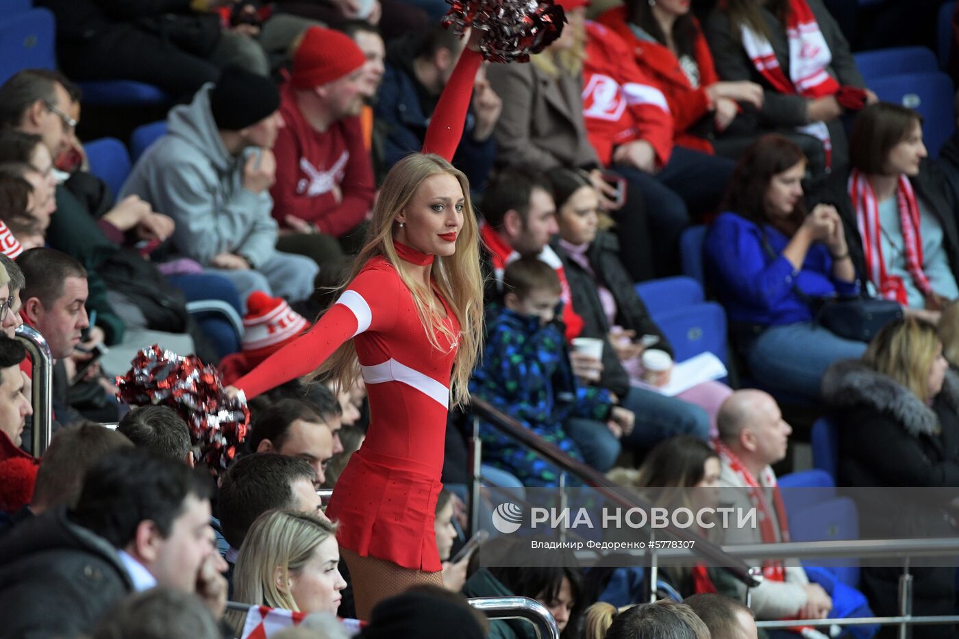 Хоккей. КХЛ. Матч "Спартак" - "Динамо" (Москва)