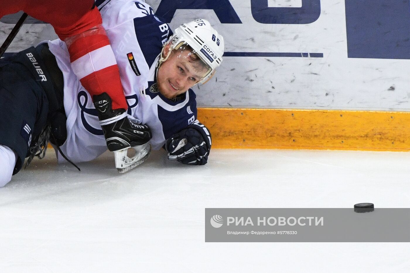 Хоккей. КХЛ. Матч "Спартак" - "Динамо" (Москва)