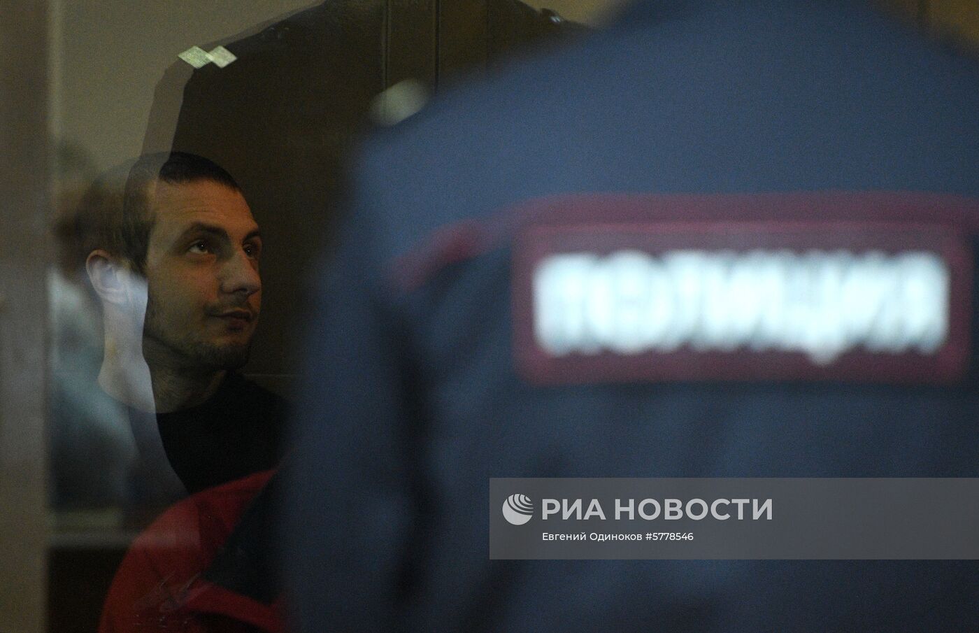 Рассмотрение жалобы на продление ареста украинским морякам