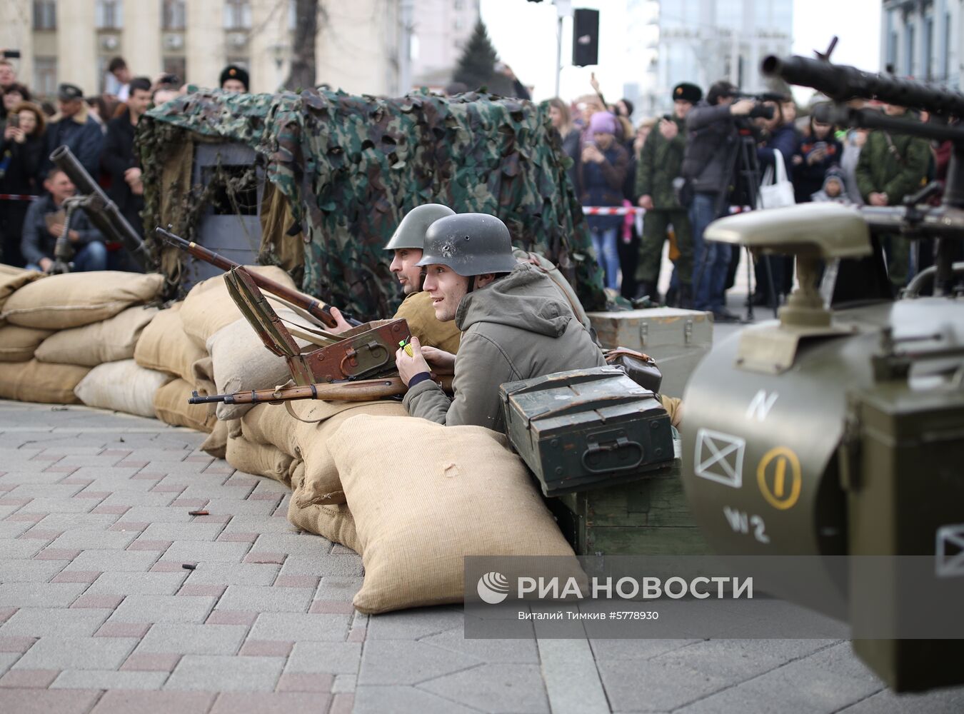 Военно-историческая реконструкция в честь 76-летия со дня освобождения Краснодара