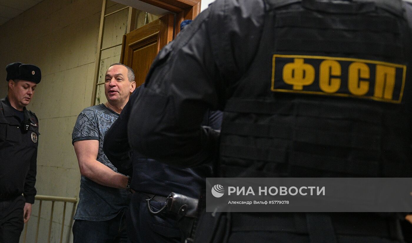 Рассмотрение ходатайства следствия о продлении ареста А. Шестуну