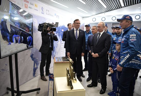 Рабочая поездка президента РФ В. Путина в Татарстан