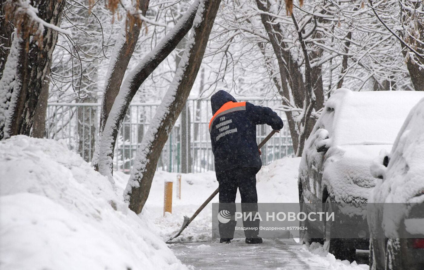 Снегопад в Москве