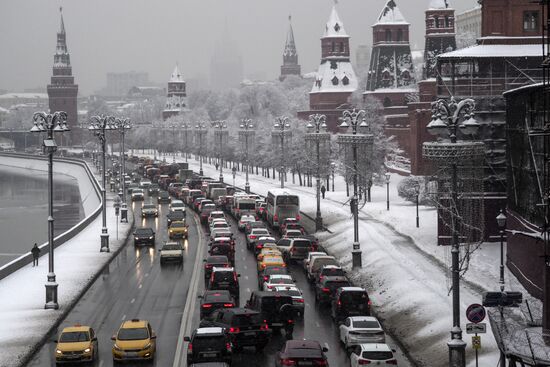 Снегопад в Москве