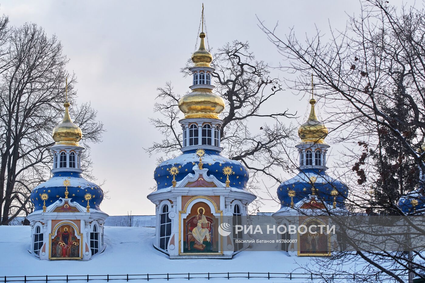 Города России. Псков, Изборск, Печоры