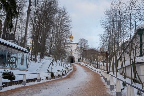 Города России. Псков, Изборск, Печоры