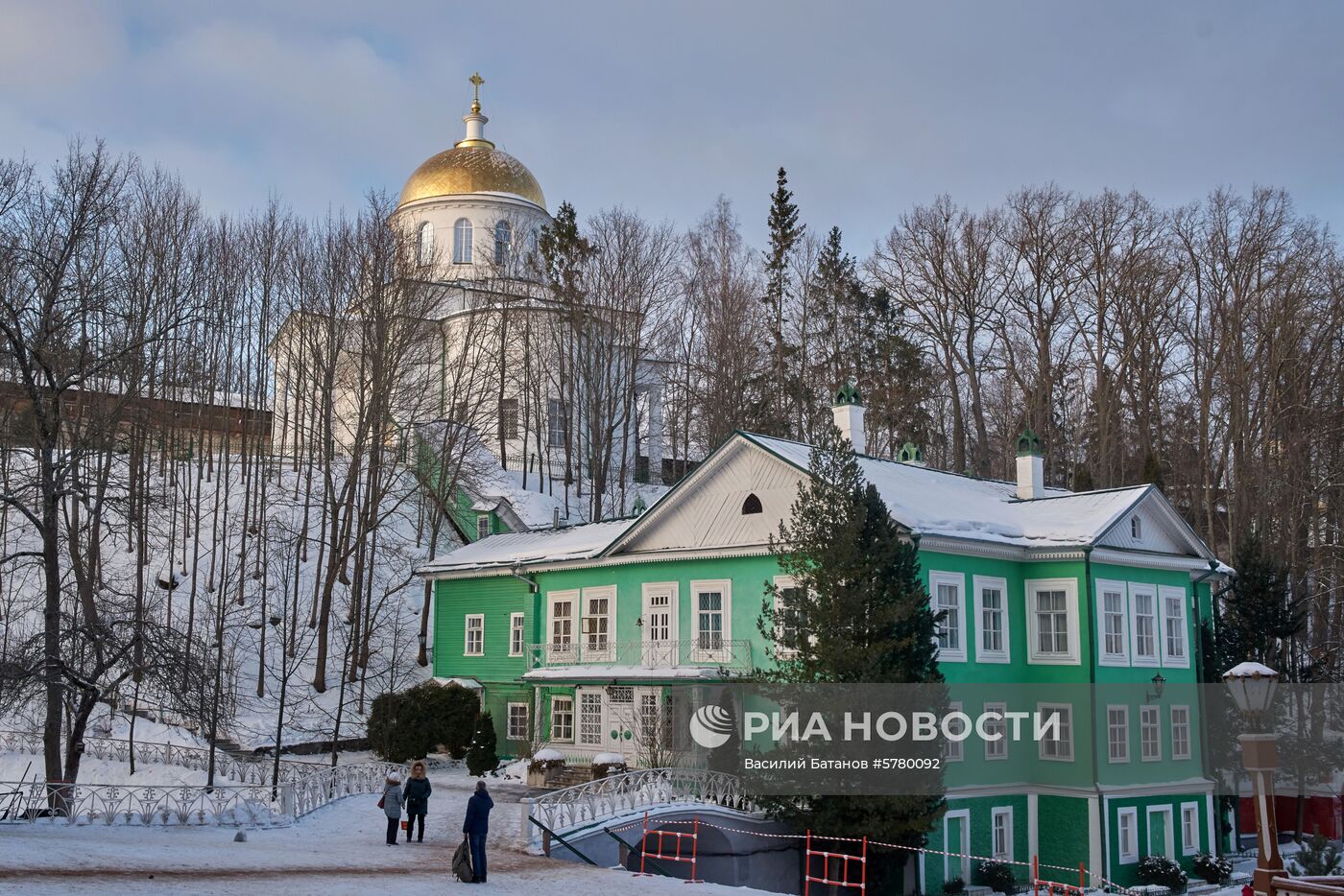 Города России. Псков, Изборск, Печоры