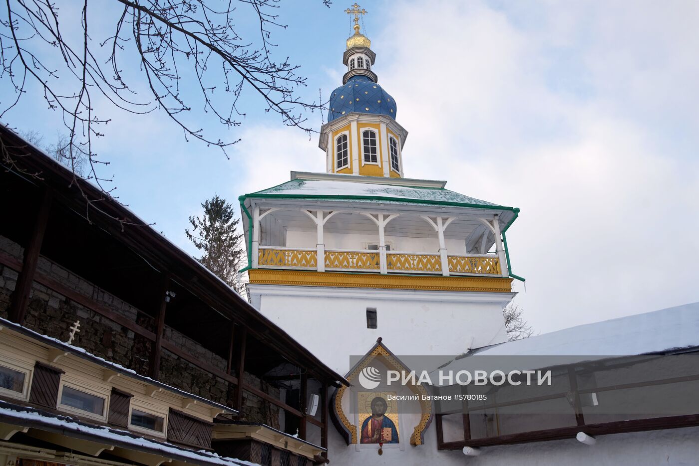 Города России. Псков, Изборск, Печоры