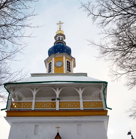 Города России. Псков, Изборск, Печоры