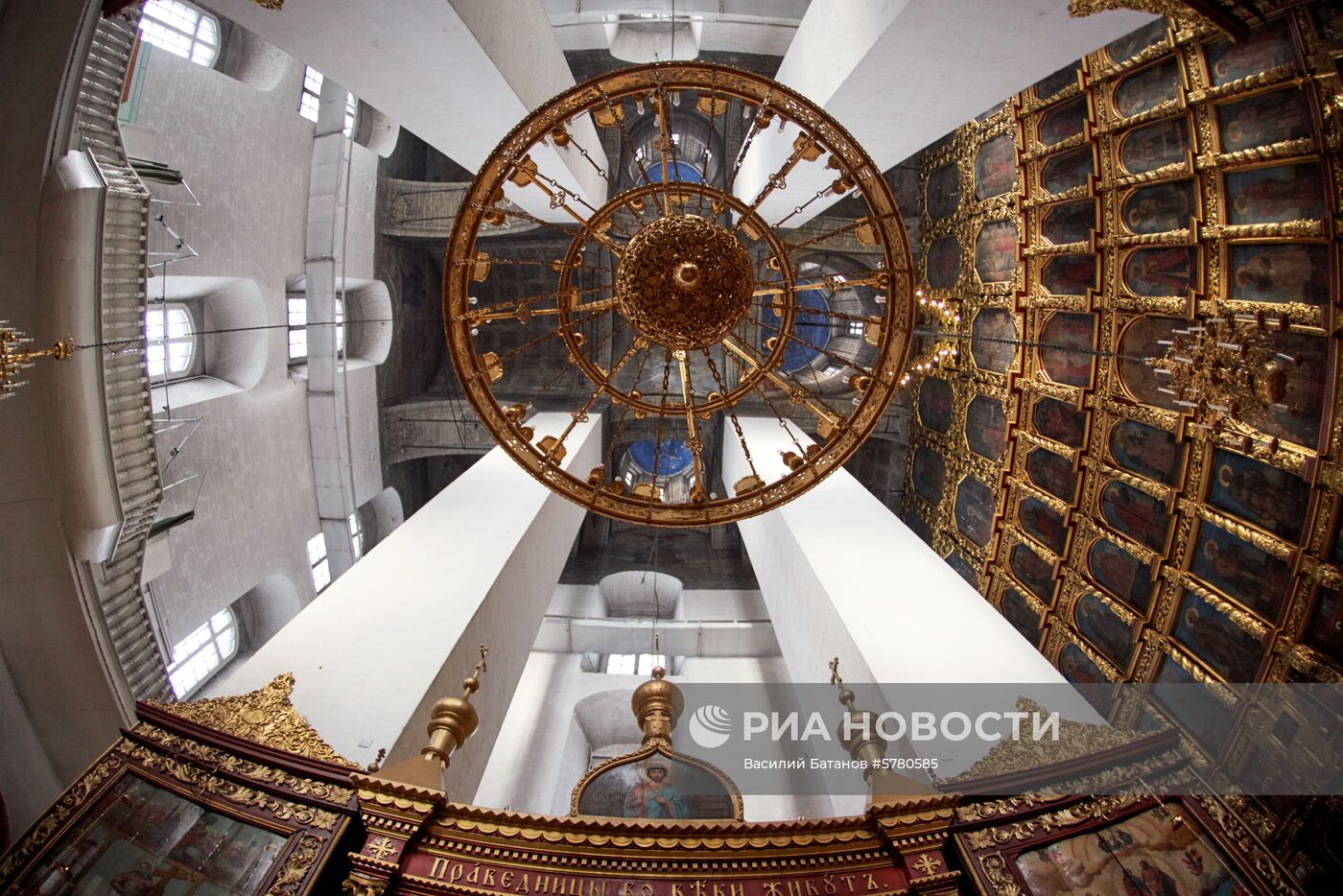 Города России. Псков, Изборск, Печоры