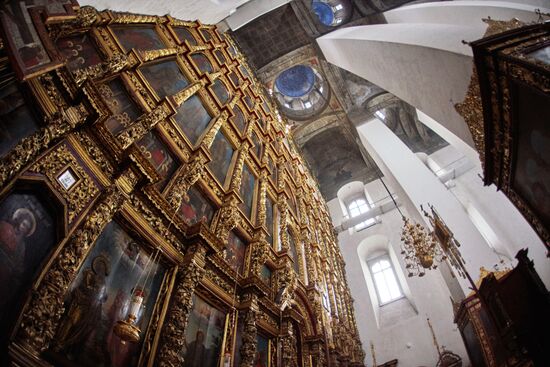 Города России. Псков, Изборск, Печоры