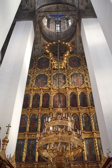 Города России. Псков, Изборск, Печоры