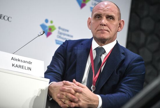 Форум "Здоровое общество. На пути к цели 80+" в рамках РИФ-2019