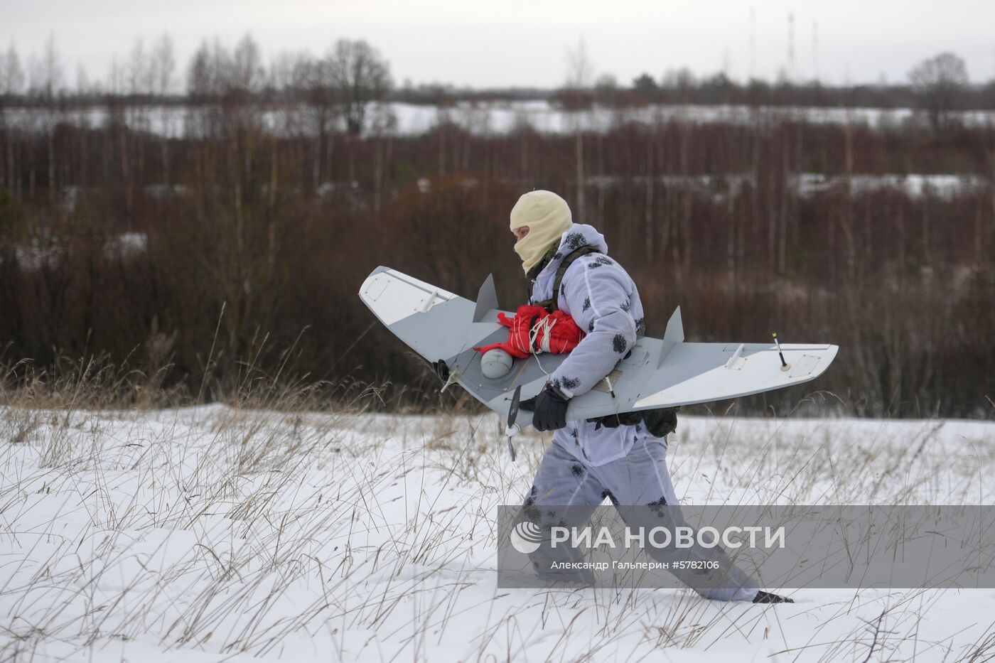 Тактико-специальные учения на полигоне "Дубровка" в Псковской области