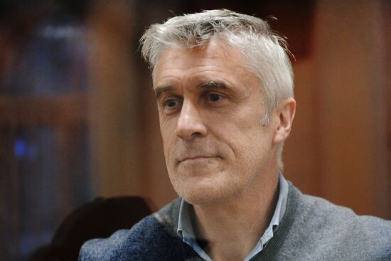 Избрание меры пресечения М. Калви и партнерам компании Baring Vostok