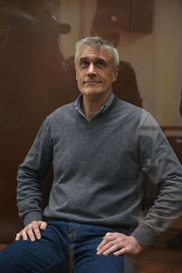 Избрание меры пресечения М. Калви и партнерам компании Baring Vostok