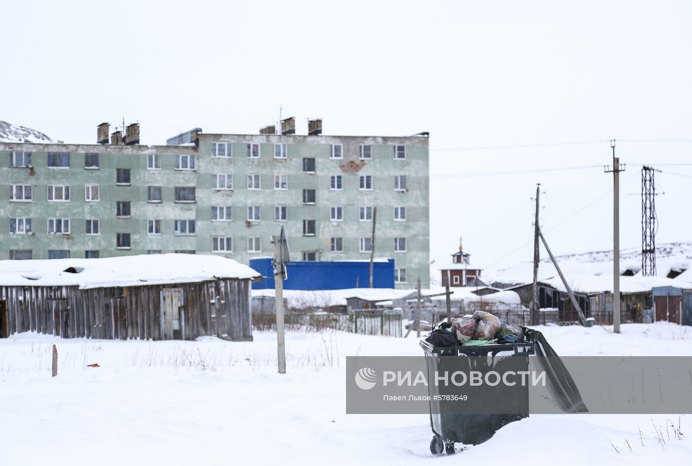 Вывоз мусора из Арктической зоны РФ