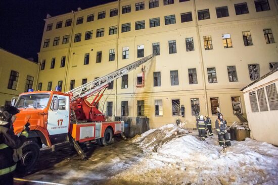 Обрушение плит перекрытия в здании Санкт-Петербургского НИУ ИТМО