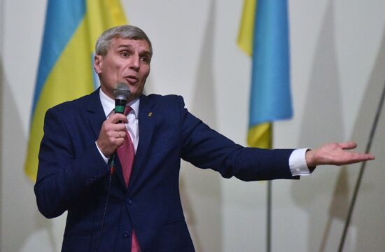 Встреча кандидата в президенты Украины Р. Кошулинского с избирателями