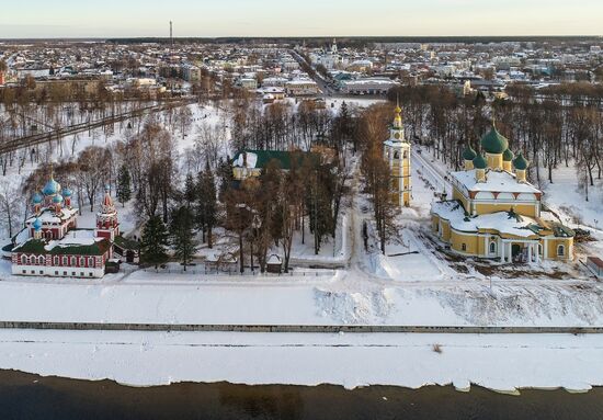 Города России. Углич