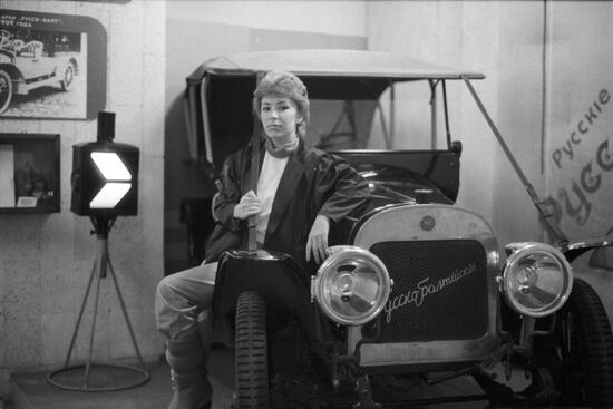 Выставка старинных автомобилей