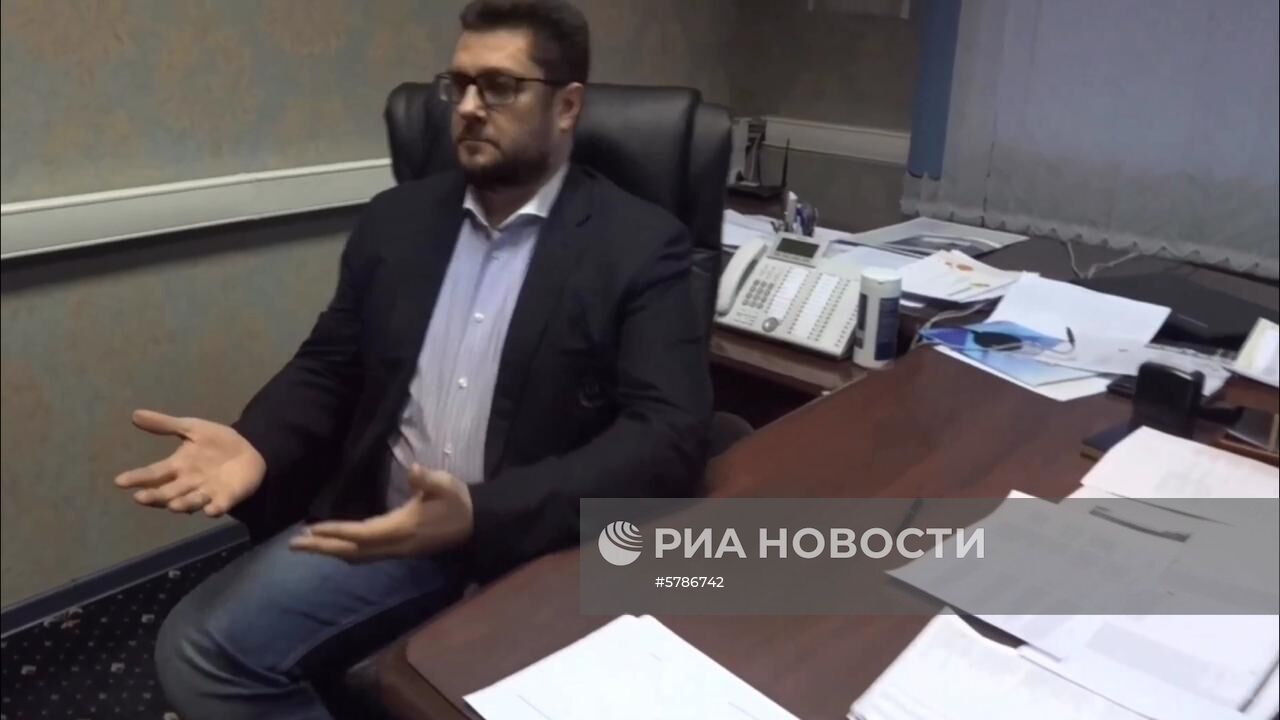 И. о. главы г. Дзержинский С. Грибинюченко задержан при получении взятки