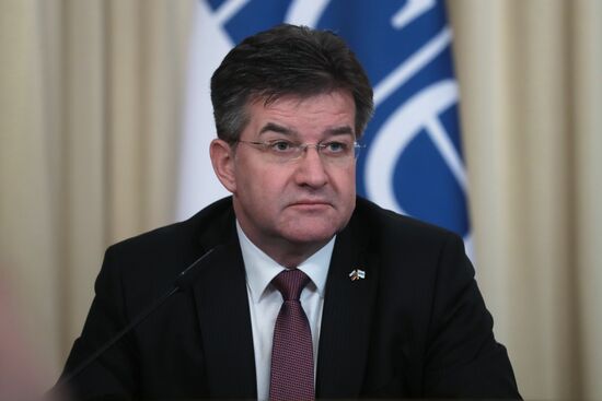 Встреча глав МИД РФ и Словакии С. Лаврова и М. Лайчака