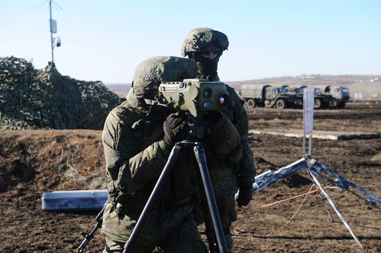 Конкурс полевой выучки "Электронный рубеж" в Ростовской области