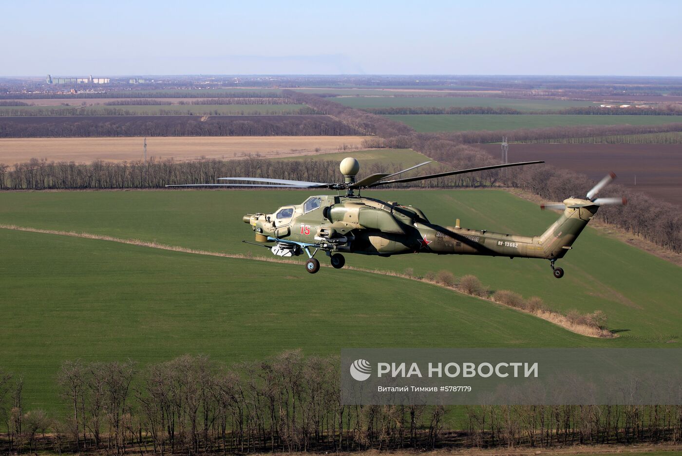 Учебно-тренировочные полеты экипажей армейской авиации ЮВО 