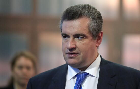 Ежегодное послание президента РФ В. Путина Федеральному Собранию