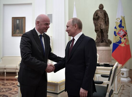 Встреча президента РФ В. Путина с президентом ФИФА Д. Инфантино