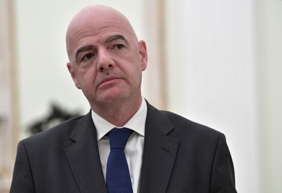 Встреча президента РФ В. Путина с президентом ФИФА Д. Инфантино